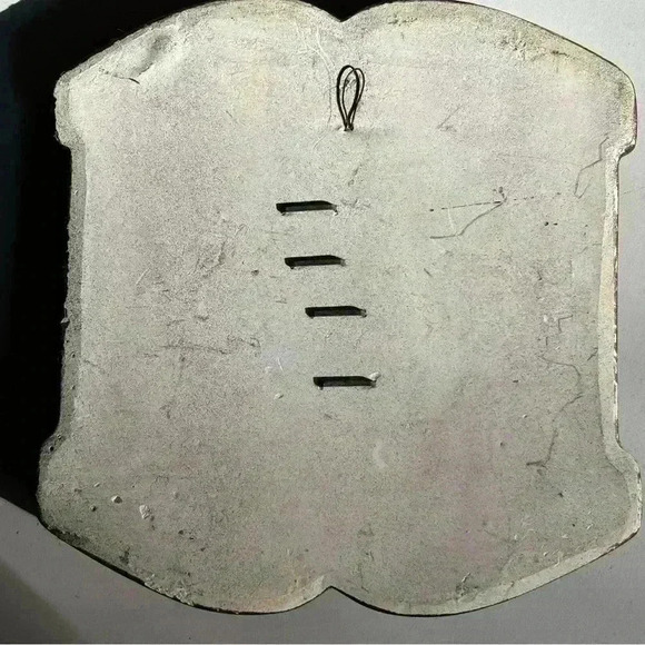 1976 Miller Studio  chalkware Nutmeg wall hanging with faux metallic paint - Picture 3 of 5